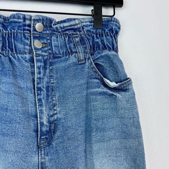 Tinseltown Medium Wash Jeans - Picture 3 of 13